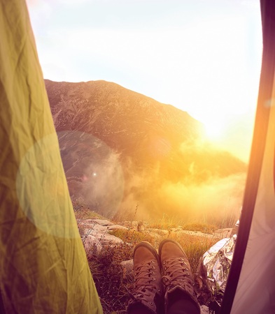 テント設営・撤収時に子どもが手伝う際の危険ポイントと安全教育